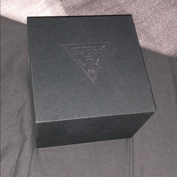 Brand new Guess watch - Picture 1 of 3